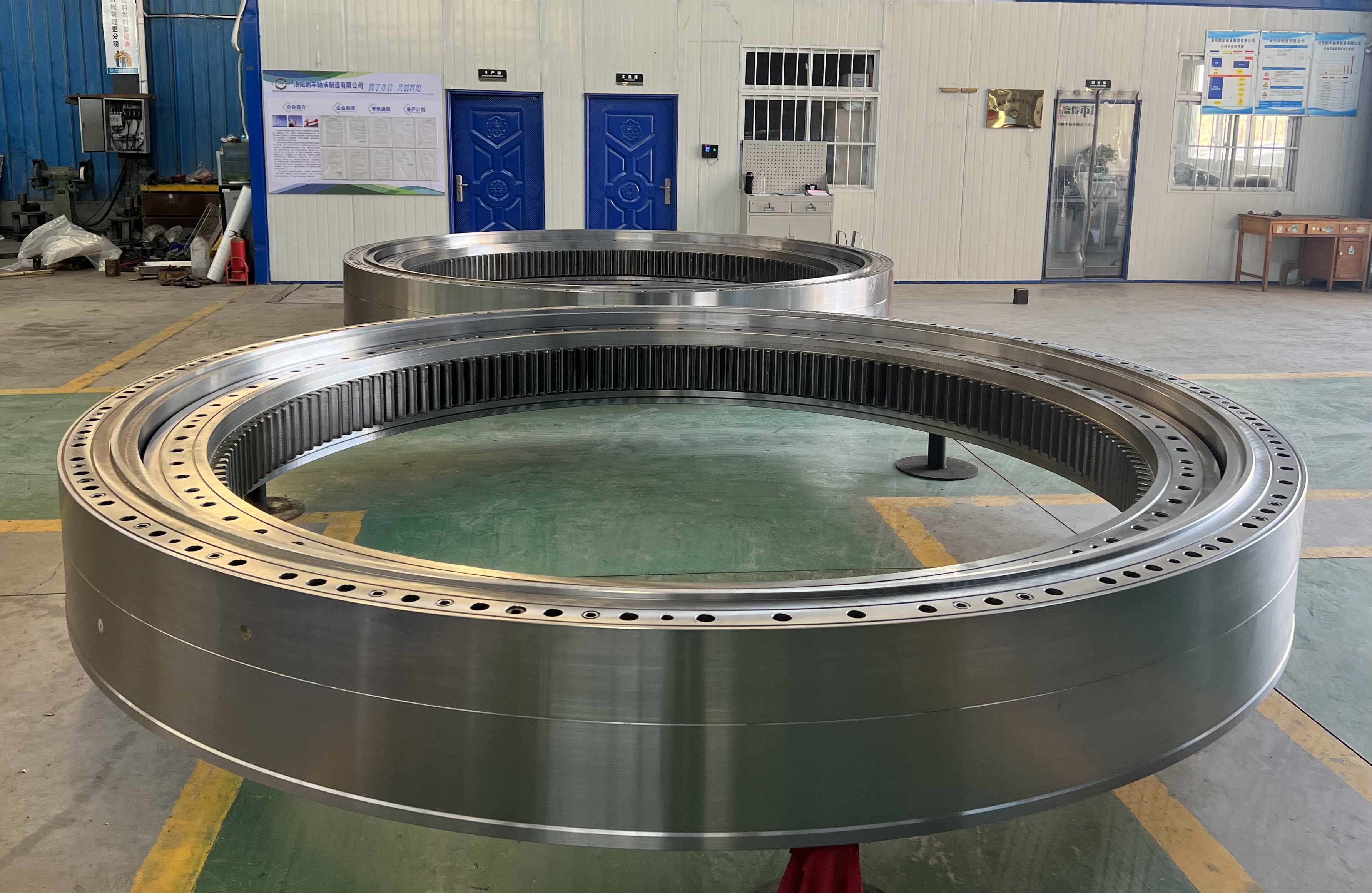 What Are the Functions of Solid Lubricating Grease for Bearings?